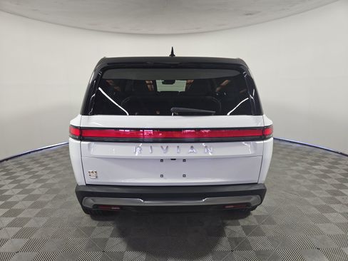 Used 2024 Rivian R1S Adventure AWD/4WD image 4