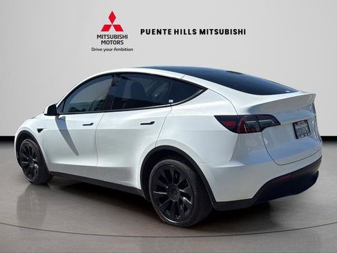 Used 2023 Tesla Model Y Long Range AWD/4WD image 6