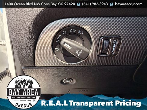 Used 2020 Dodge Durango R/T w/ Blacktop Package AWD/4WD image 21