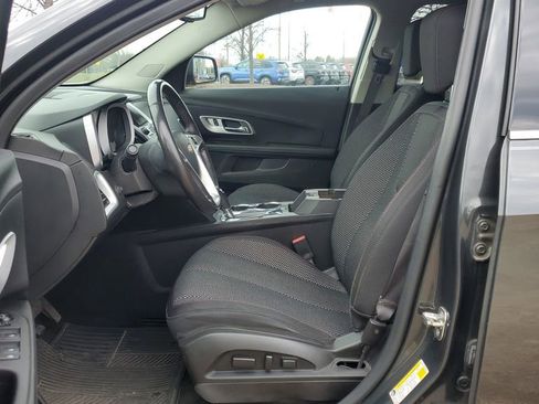 Used 2017 Chevrolet Equinox LT w/ Convenience Package FWD image 7