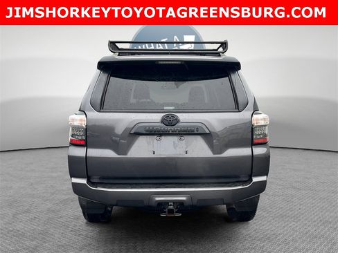 Used 2021 Toyota 4Runner Venture w/ Moonroof Package image 5