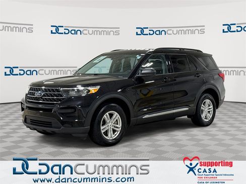 Used 2023 Ford Explorer XLT image 1
