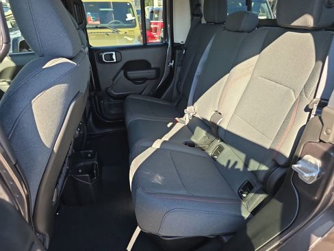 New 2026 Jeep Gladiator Rubicon w/ Safety Group image 31