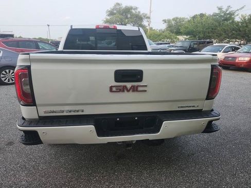 Used 2017 GMC Sierra 1500 Denali AWD/4WD image 6