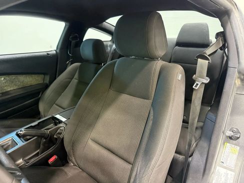 Used 2012 Ford Mustang GT image 18