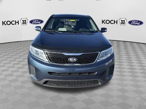 Used 2014 Kia Sorento LX image 2