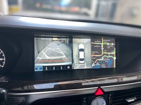 Used 2017 Genesis G90 3.3T Premium image 16