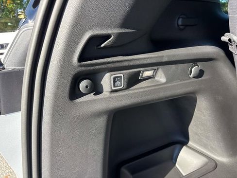 New 2025 Jeep Grand Cherokee L Altitude image 11