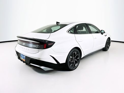Used 2024 Hyundai Sonata SEL FWD image 9