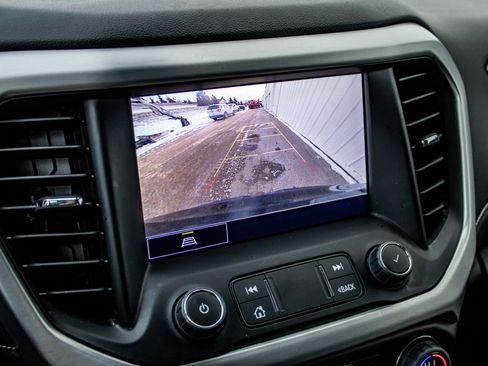 Used 2023 GMC Acadia SLT image 38