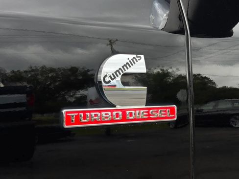 Used 2023 RAM 3500 Laramie w/ Chrome Bumper Package AWD/4WD image 14