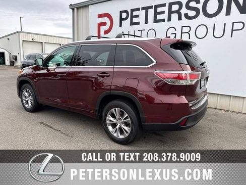 Used 2015 Toyota Highlander XLE FWD image 6