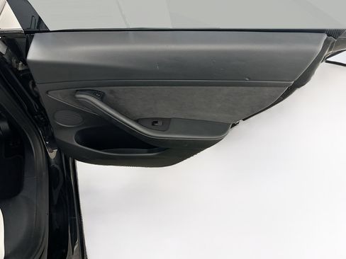 Used 2022 Tesla Model 3 Performance image 31