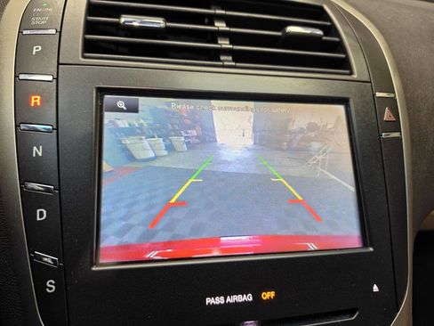 Used 2016 Lincoln MKZ w/ Equipment Group 200A Select FWD image 18