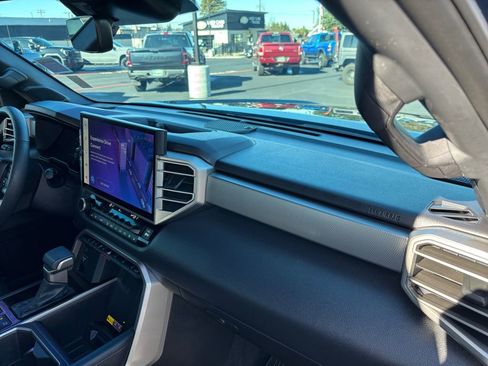 Used 2025 Toyota Tundra Limited image 27