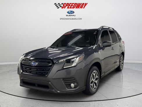 Used 2023 Subaru Forester Premium AWD/4WD image 12