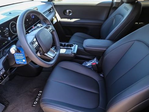 New 2026 Hyundai Ioniq 5 SEL RWD image 19