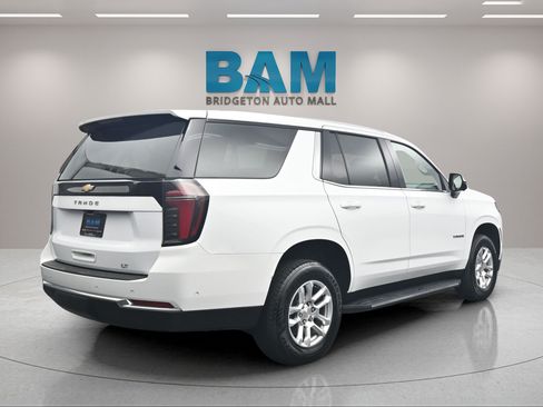 Used 2025 Chevrolet Tahoe LT AWD/4WD image 6