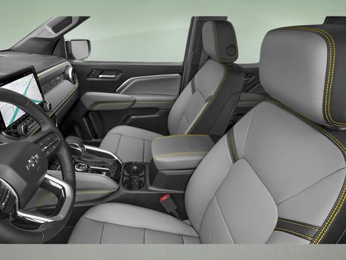 Certified 2024 Chevrolet Colorado ZR2 w/ Technology Package AWD/4WD image 12