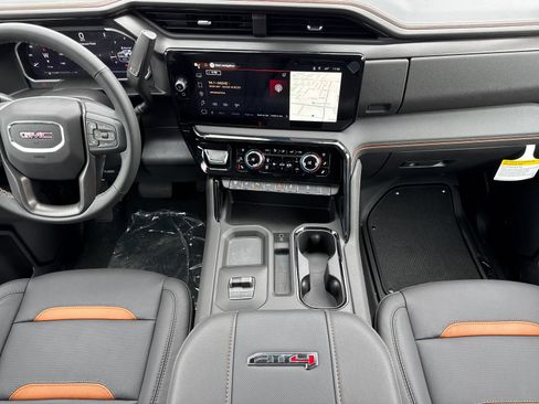 New 2026 GMC Sierra 2500 AT4 w/ AT4 Premium Plus Package AWD/4WD image 13