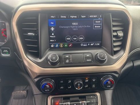 Used 2022 GMC Acadia Denali w/ Denali Technology Package AWD/4WD image 18