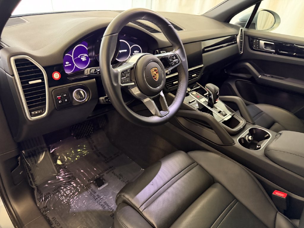 Certified 2023 Porsche Cayenne AWD/4WD image 4