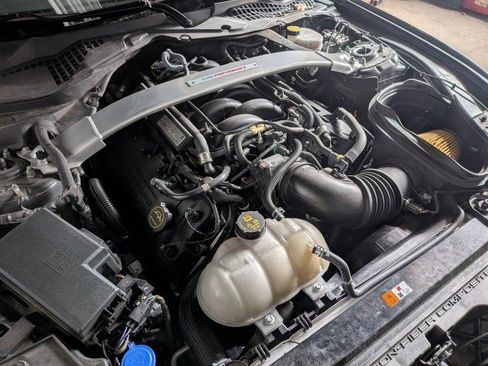 Used 2020 Ford Mustang Shelby GT350 w/ Technology Package image 34