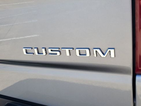 Used 2025 Chevrolet Silverado 1500 Custom image 5