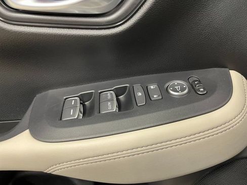 New 2027 Honda HR-V EX-L image 13
