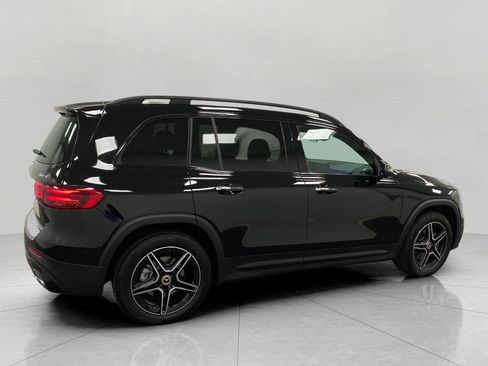 Certified 2025 Mercedes-Benz GLB 250 4MATIC image 2