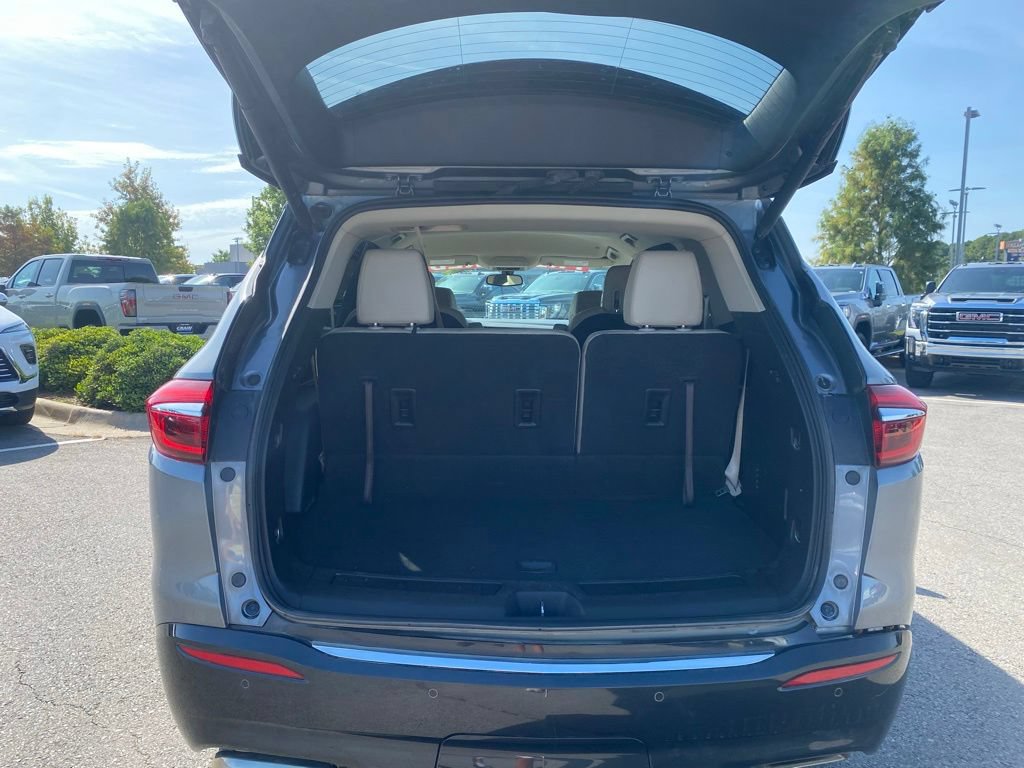 Used 2018 Buick Enclave Essence FWD image 10