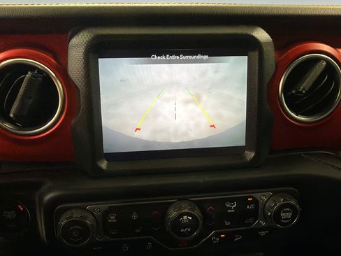 Used 2021 Jeep Wrangler Unlimited Rubicon AWD/4WD image 16