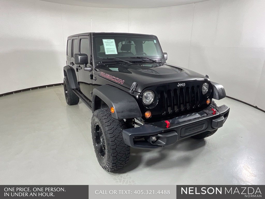 Used 2017 Jeep Wrangler Unlimited Rubicon AWD/4WD image 3