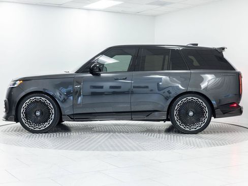 Used 2026 Land Rover Range Rover SE AWD/4WD image 2