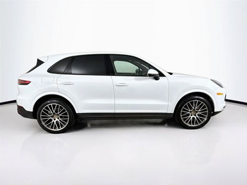 Used 2023 Porsche Cayenne Platinum Edition AWD/4WD image 10
