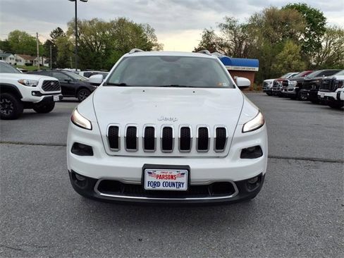 Used 2017 Jeep Cherokee Limited image 2