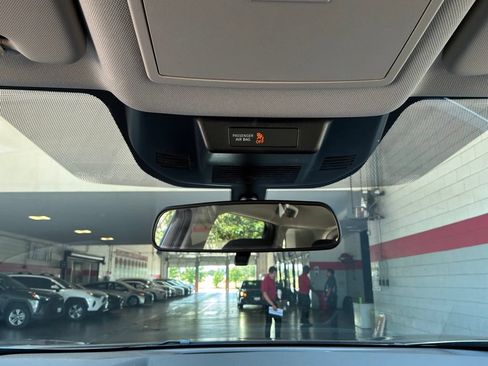 Used 2026 Nissan Rogue SV FWD image 18