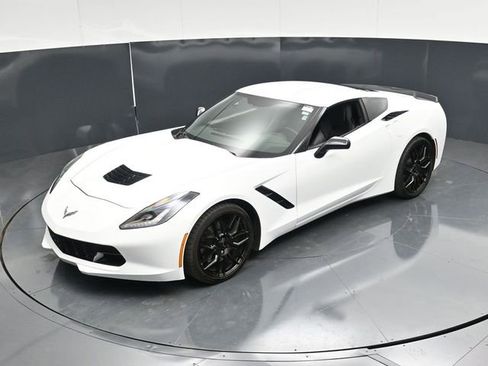 Used 2016 Chevrolet Corvette Stingray Coupe RWD image 43