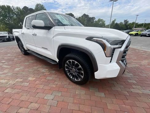 Used 2024 Toyota Tundra Limited w/ Power Package AWD/4WD image 38