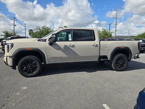 New 2026 GMC Sierra 2500 AT4 w/ AT4 Premium Plus Package AWD/4WD image 8