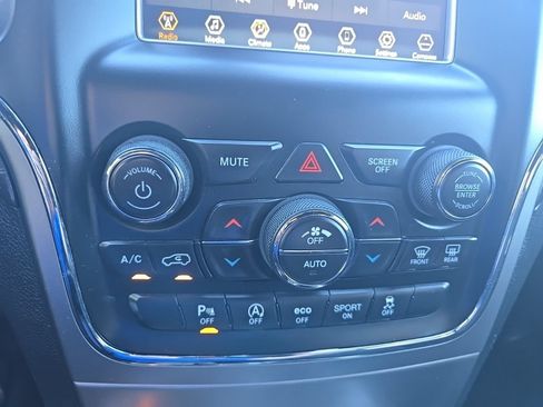 Used 2018 Jeep Grand Cherokee Laredo AWD/4WD image 22