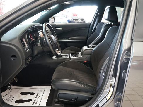 Used 2017 Dodge Charger R/T Scat Pack RWD image 29
