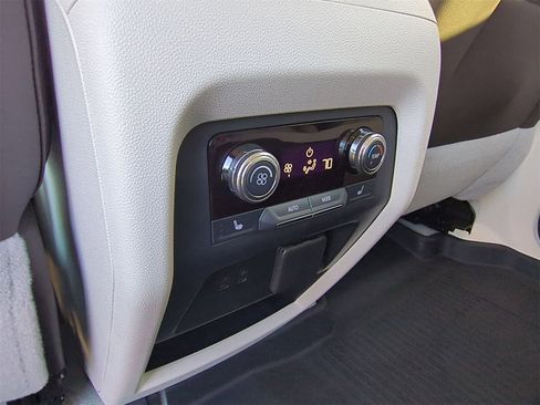 Certified 2024 GMC Acadia Denali w/ Super Cruise Package image 22