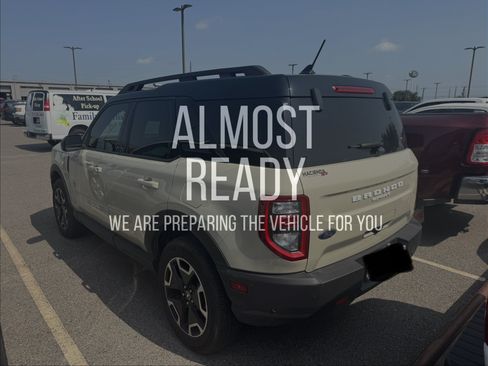 Used 2024 Ford Bronco Sport Outer Banks AWD/4WD image 3