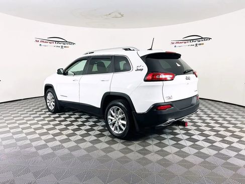 Used 2017 Jeep Cherokee Limited AWD/4WD image 6