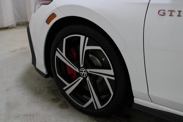 New 2026 Volkswagen GTI SE FWD image 29