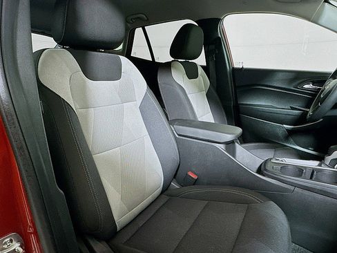 Used 2024 Chevrolet Trax LS w/ LS Convenience Package FWD image 27