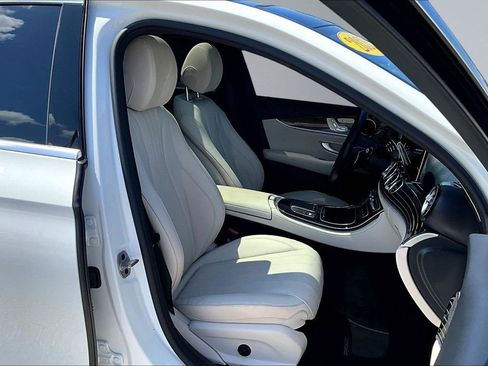 Used 2023 Mercedes-Benz E 450 4MATIC Sedan image 30