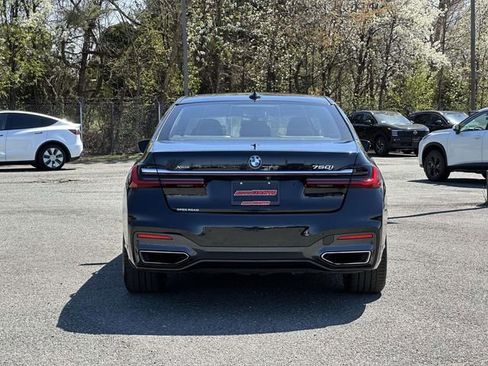 Used 2020 BMW 750i xDrive w/ Executive Package image 4