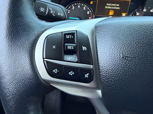 Certified 2023 Ford Explorer XLT w/ Equipment Group 202A AWD/4WD image 19